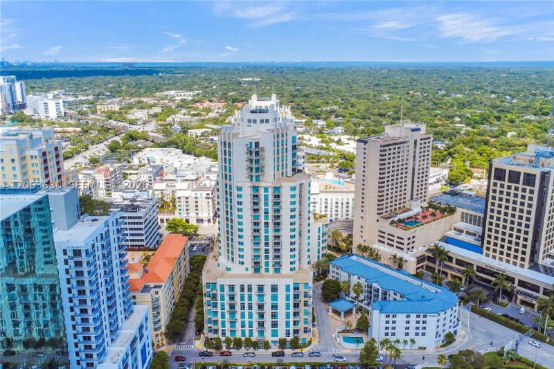 2 bedroom Condominium at 9066 SW 73rd Ct 1208, Metropolis II At Dadeland, Miami — photo 2