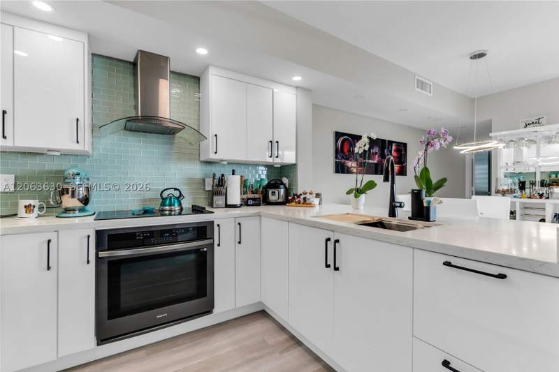 2 bedroom Condominium at 9066 SW 73rd Ct 1208, Metropolis II At Dadeland, Miami — photo 4