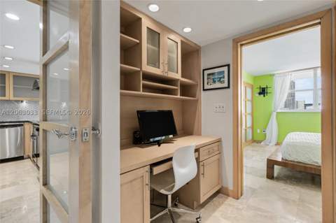 465 Ocean Dr 604, Miami Beach FL - photo 18 of 42