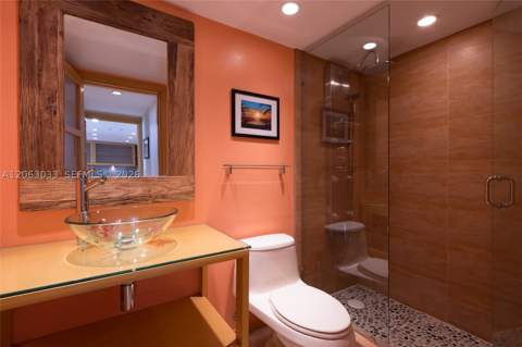 465 Ocean Dr 604, Miami Beach FL - photo 19 of 42