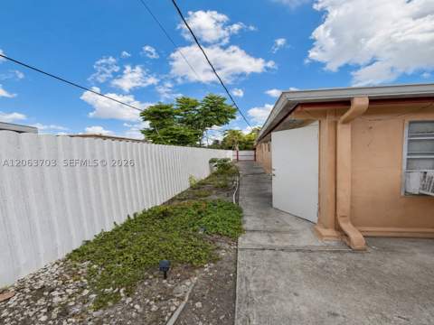 142 E 45th St, Hialeah FL - photo 10 of 10
