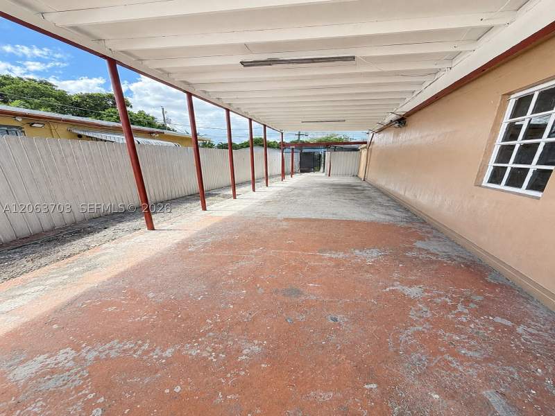 7 bedroom SingleFamilyResidence at 142 E 45th St, Sub Of Pb 7-113, Hialeah — photo 5