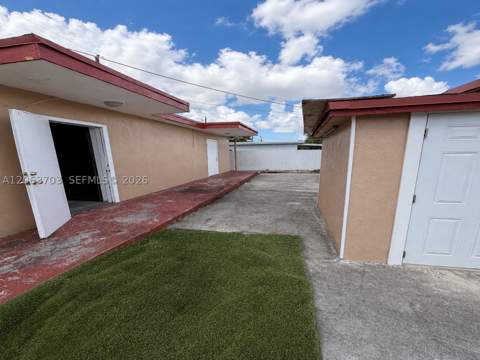 142 E 45th St, Hialeah FL - photo 8 of 10
