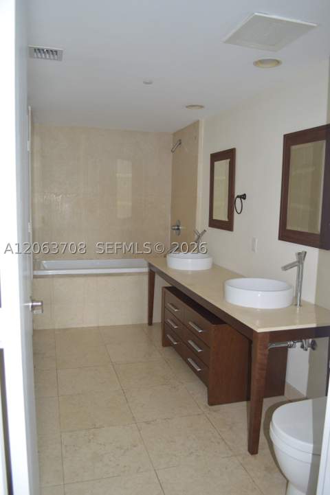 475 Brickell Ave 1814, Miami FL - photo 7 of 30