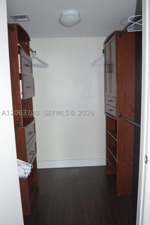 475 Brickell Ave 1814, Miami FL - photo 8 of 30