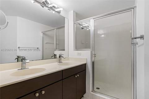 17150 N Bay Rd 2320, Sunny Isles Beach FL - photo 7 of 32