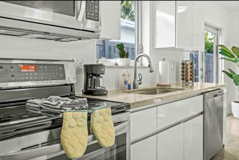 3427 Frow Ave, Miami FL - photo 15 of 21