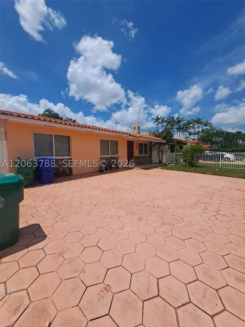 3 bedroom SingleFamilyResidence at 3062 SW 14th St, McAllister Terrace, Miami — photo 3