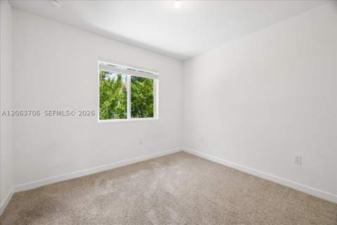 2478 SE 10th Ct, Homestead FL - photo 12 of 22