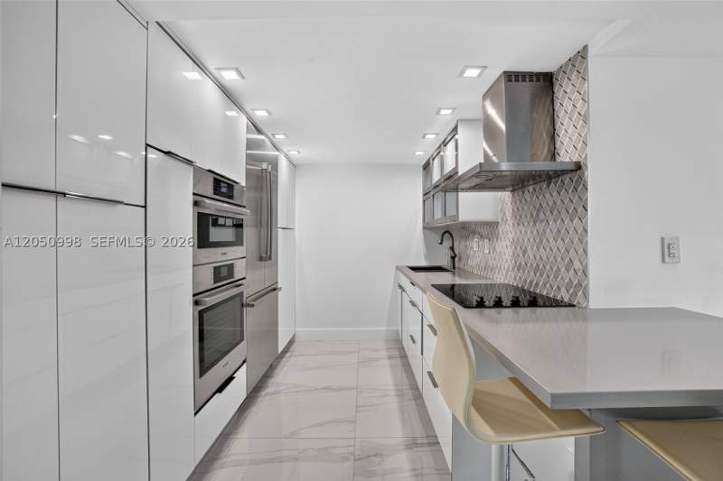 2 bedroom Condominium at 6039 Collins Ave 1624, Maison Grande Condo, Miami Beach — photo 4