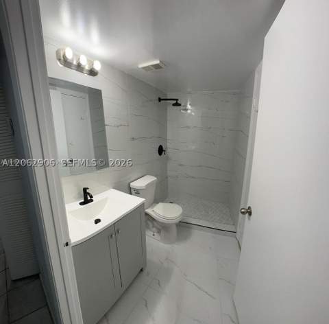 8600 SW 212th St 105, Cutler Bay FL - photo 9 of 12