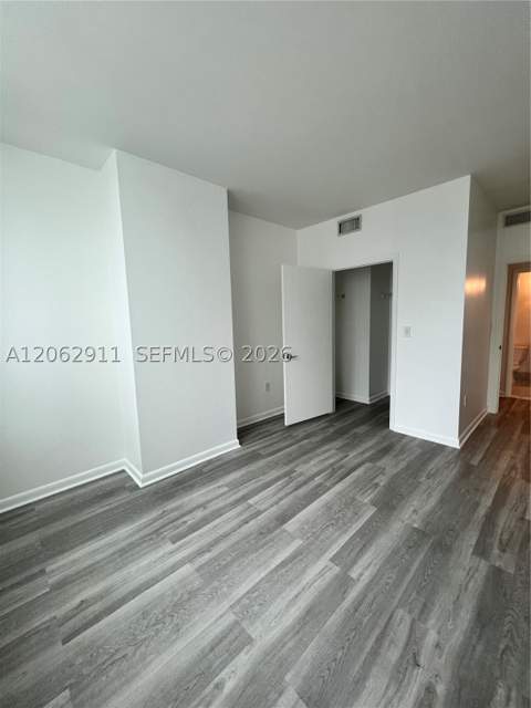 244 Biscayne Blvd 2609, Miami FL - photo 12 of 24
