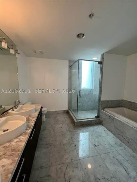244 Biscayne Blvd 2609, Miami FL - photo 18 of 24