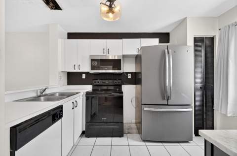 13930 SW 175th Terrace, Miami FL - photo 18 of 41