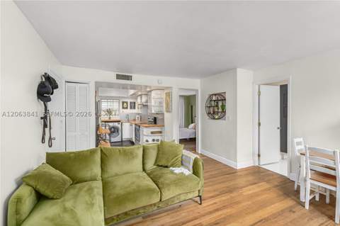 932 7th St 932A, Miami Beach FL - photo 11 of 21