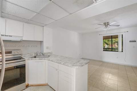 2170 W 60th St 16208, Hialeah FL - photo 13 of 38