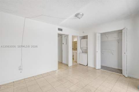 2170 W 60th St 16208, Hialeah FL - photo 18 of 38