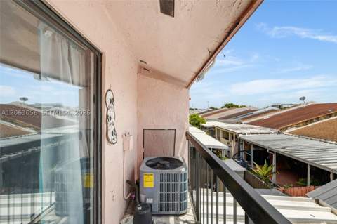 2170 W 60th St 16208, Hialeah FL - photo 21 of 38