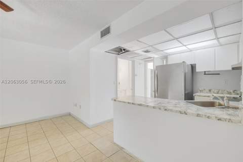 2170 W 60th St 16208, Hialeah FL - photo 8 of 38