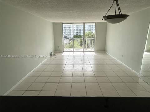 2801 NE 183rd St 508W, Aventura FL - photo 6 of 25