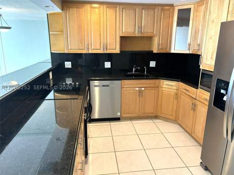 2801 NE 183rd St 508W, Aventura FL - photo 9 of 25
