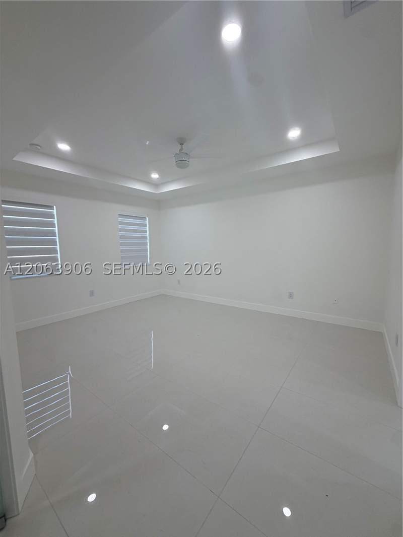 4 bedroom SingleFamilyResidence at 18435 SW 136th Ave, Caple Farms North, Miami — photo 2
