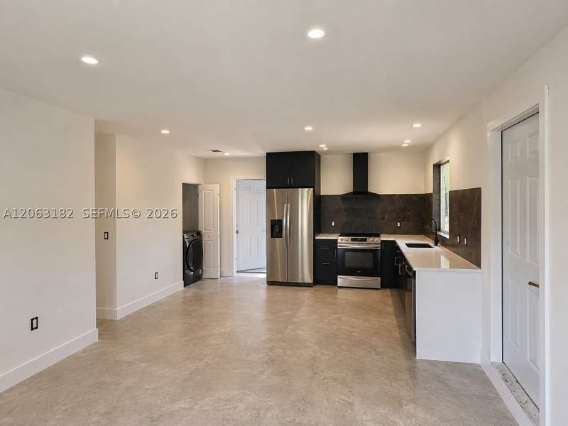 3 bedroom SingleFamilyResidence at 812 NW 67th St, Seventh Ave Park, Miami — photo 2
