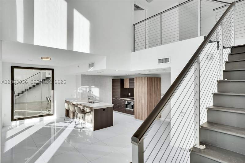 2 bedroom Condominium at 200 Biscayne Boulevard Way 503, Epic West Condo, Miami — photo 4