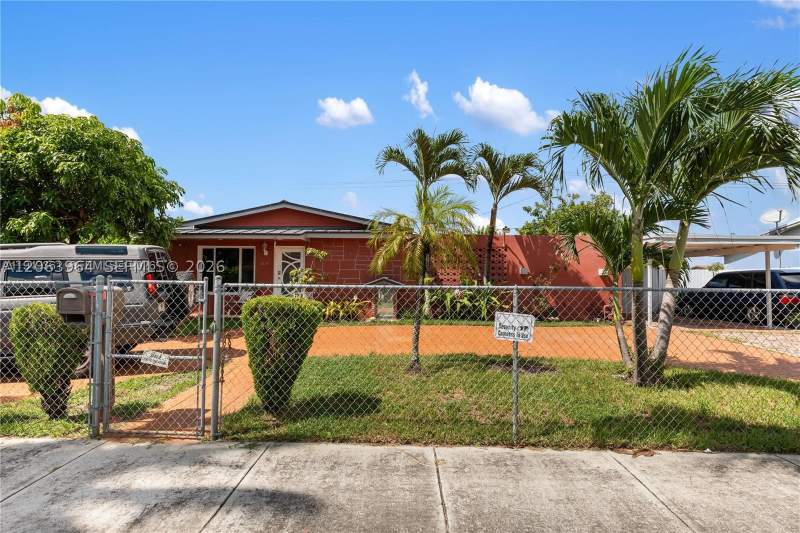 3 bedroom SingleFamilyResidence at 1211 NW 179th St, Scott Lake Manor Sec 3, Miami Gardens — photo 2