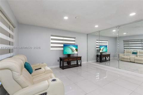 1211 NW 179th St, Miami Gardens FL - photo 6 of 31