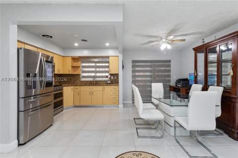 1211 NW 179th St, Miami Gardens FL - photo 9 of 31