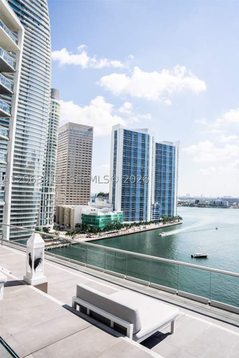 475 Brickell Ave 4511, Miami FL - photo 19 of 76