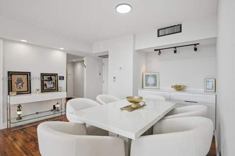 20225 NE 34th Ct 1014, Aventura FL - photo 6 of 31
