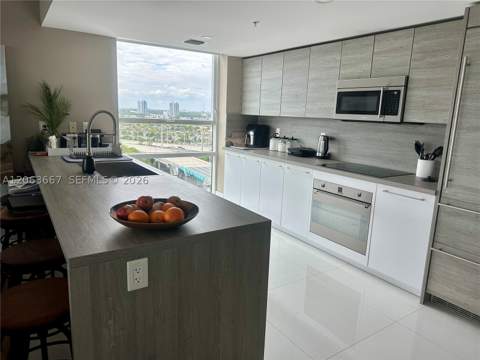 400 Sunny Isles Blvd 1401, Sunny Isles Beach FL - photo 17 of 45