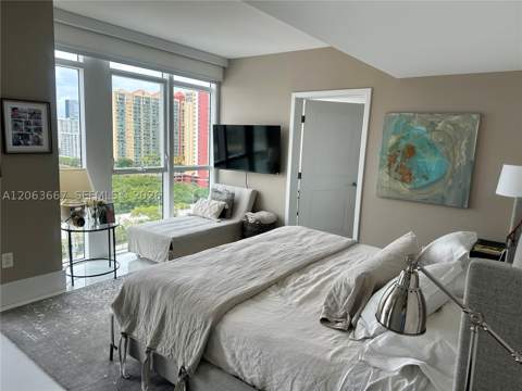 400 Sunny Isles Blvd 1401, Sunny Isles Beach FL - photo 22 of 45