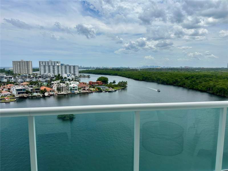 3 bedroom Condominium at 400 Sunny Isles Blvd 1401, 400 Sunny Isles Condo Wes, Sunny Isles Beach — photo 5