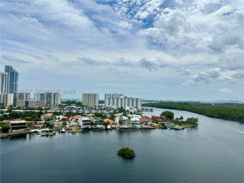 400 Sunny Isles Blvd 1401, Sunny Isles Beach FL - photo 6 of 45