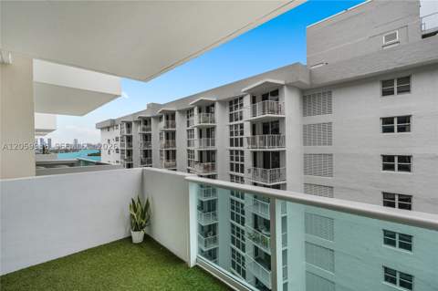 1200 West Ave 1419, Miami Beach FL - photo 12 of 27