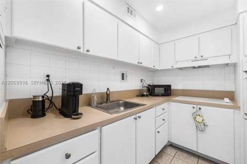 1200 West Ave 1419, Miami Beach FL - photo 22 of 27