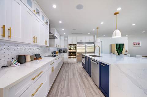 831 Cortez St, Coral Gables FL - photo 13 of 56
