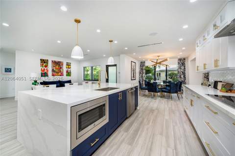 831 Cortez St, Coral Gables FL - photo 14 of 56
