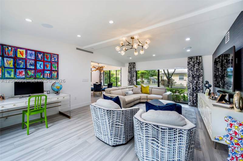 3 bedroom SingleFamilyResidence at 831 Cortez St, Coral Gables Granada Sec, Coral Gables — photo 4