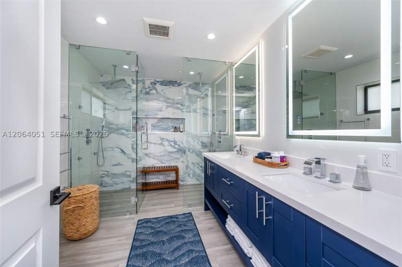 3 bedroom SingleFamilyResidence at 831 Cortez St, Coral Gables Granada Sec, Coral Gables — photo 5