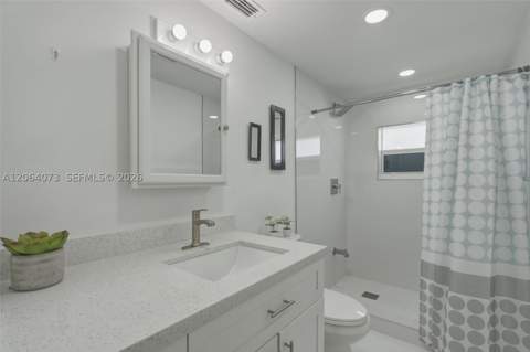 11621 NW 58th Pl, Hialeah FL - photo 10 of 26