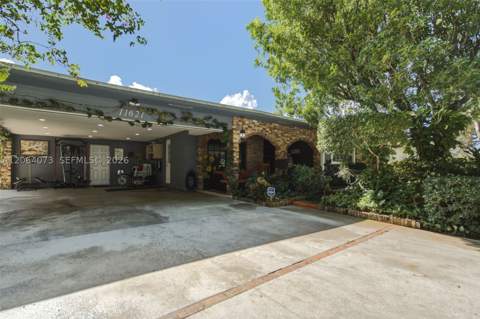 11621 NW 58th Pl, Hialeah FL - photo 22 of 26