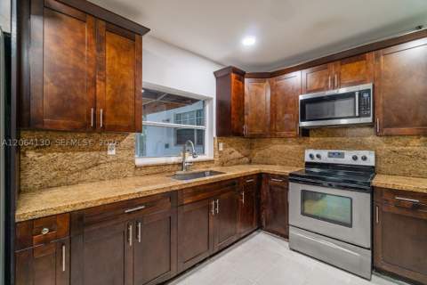 320 NE 160th St, Miami FL - photo 11 of 50