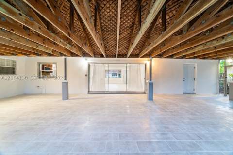 320 NE 160th St, Miami FL - photo 17 of 50