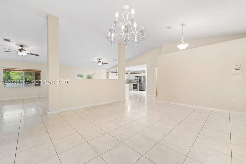 4 bedroom SingleFamilyResidence at 32361 SW 202nd Pl, Farm Land Estates, Homestead — photo 4