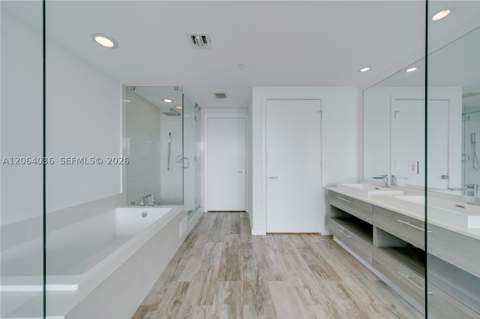 650 NE 32nd St 802, Miami FL - photo 10 of 29