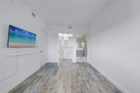 650 NE 32nd St 802, Miami FL - photo 16 of 29